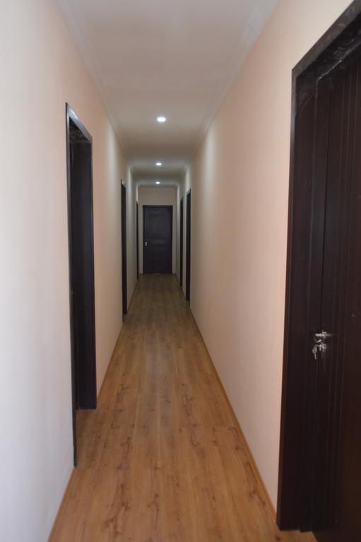 Guest House Qubi カズベギ エクステリア 写真